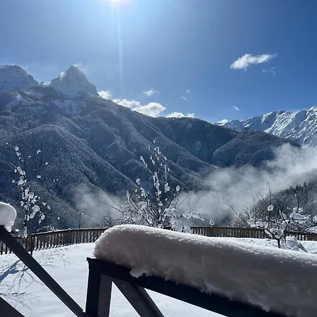 Chalet L'aigle Bleu *